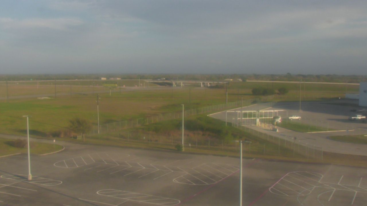 Thumbnail for current weather camera view from Victoria College Emerging Technology Complex in Victoria, Texas