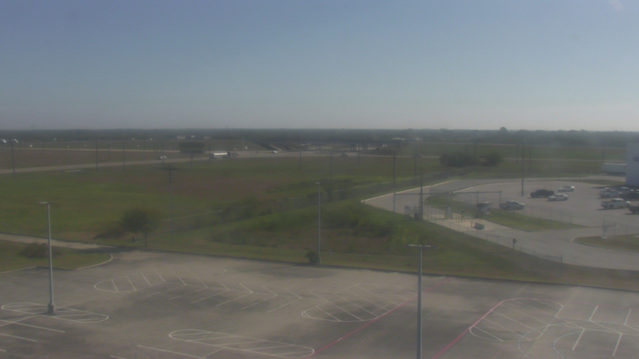 Thumbnail for current weather camera view from Victoria College Emerging Technology Complex in Victoria, Texas