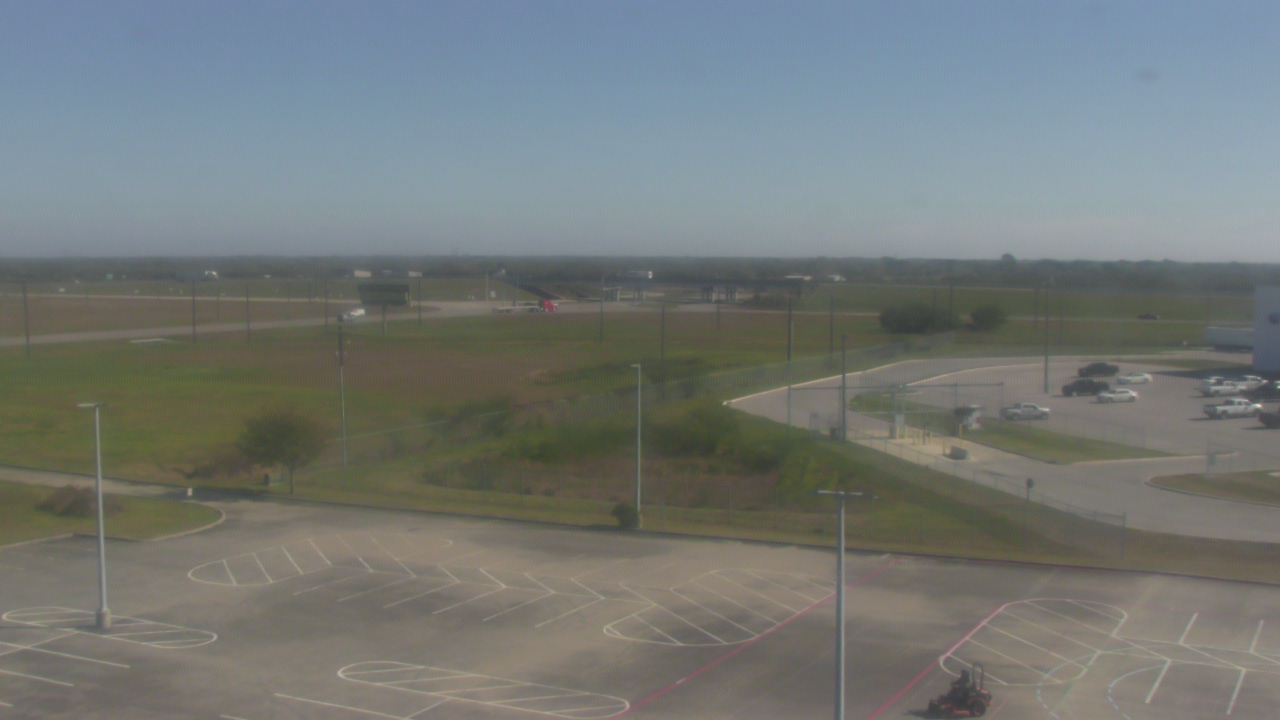Thumbnail for current weather camera view from Victoria College Emerging Technology Complex in Victoria, Texas