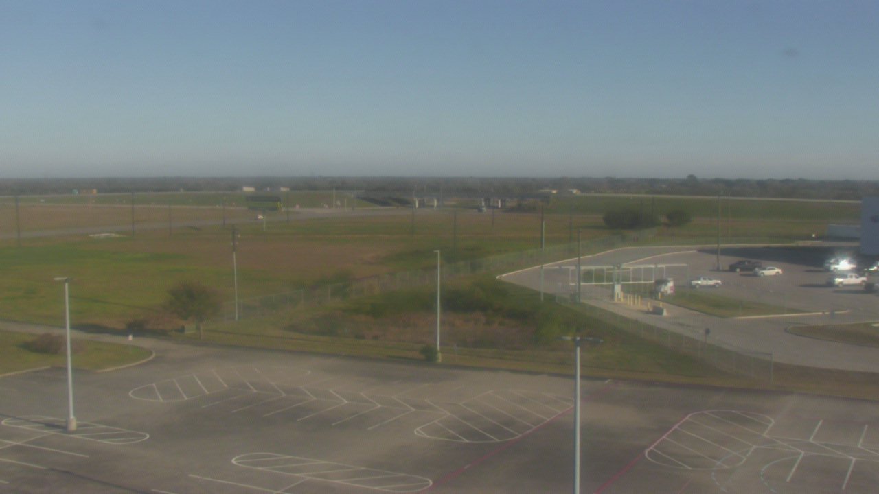 Thumbnail for current weather camera view from Victoria College Emerging Technology Complex in Victoria, Texas