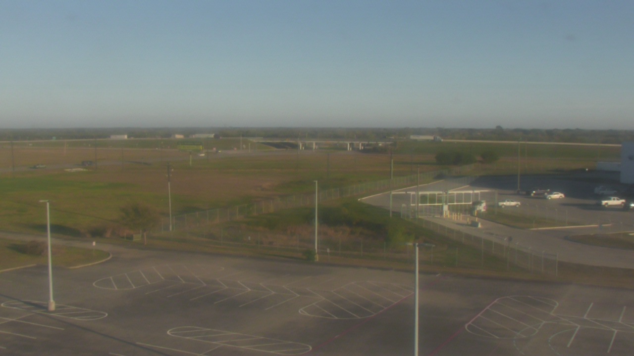 Thumbnail for current weather camera view from Victoria College Emerging Technology Complex in Victoria, Texas