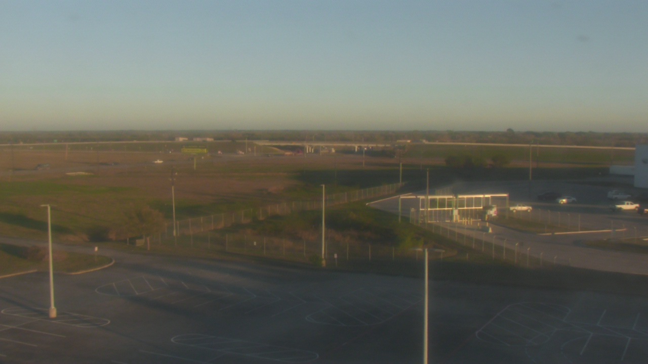 Thumbnail for current weather camera view from Victoria College Emerging Technology Complex in Victoria, Texas