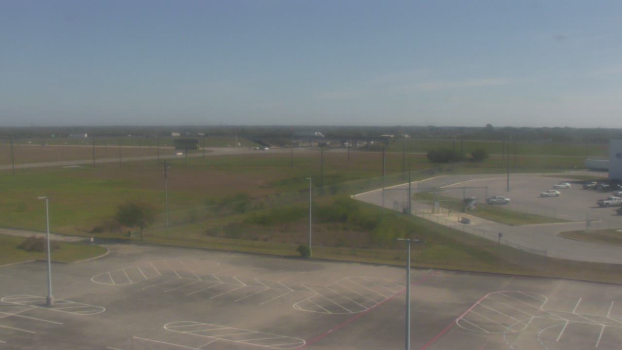 Thumbnail for current weather camera view from Victoria College Emerging Technology Complex in Victoria, Texas