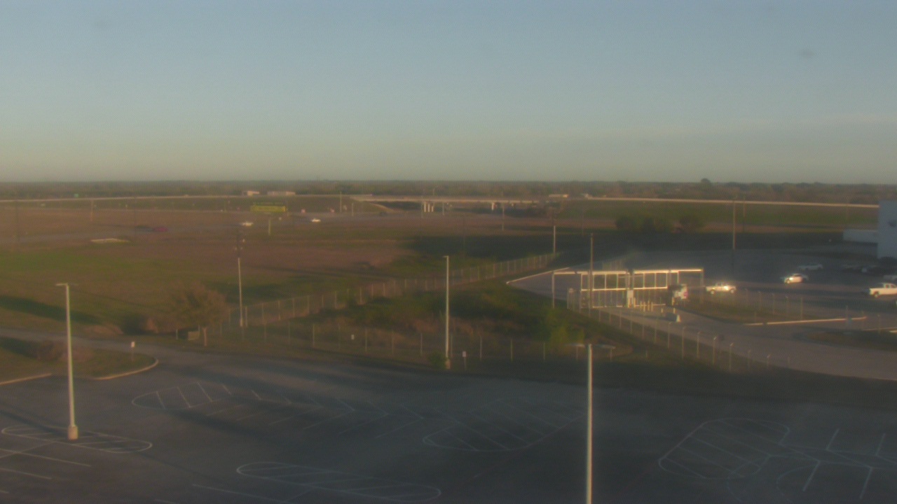 Thumbnail for current weather camera view from Victoria College Emerging Technology Complex in Victoria, Texas