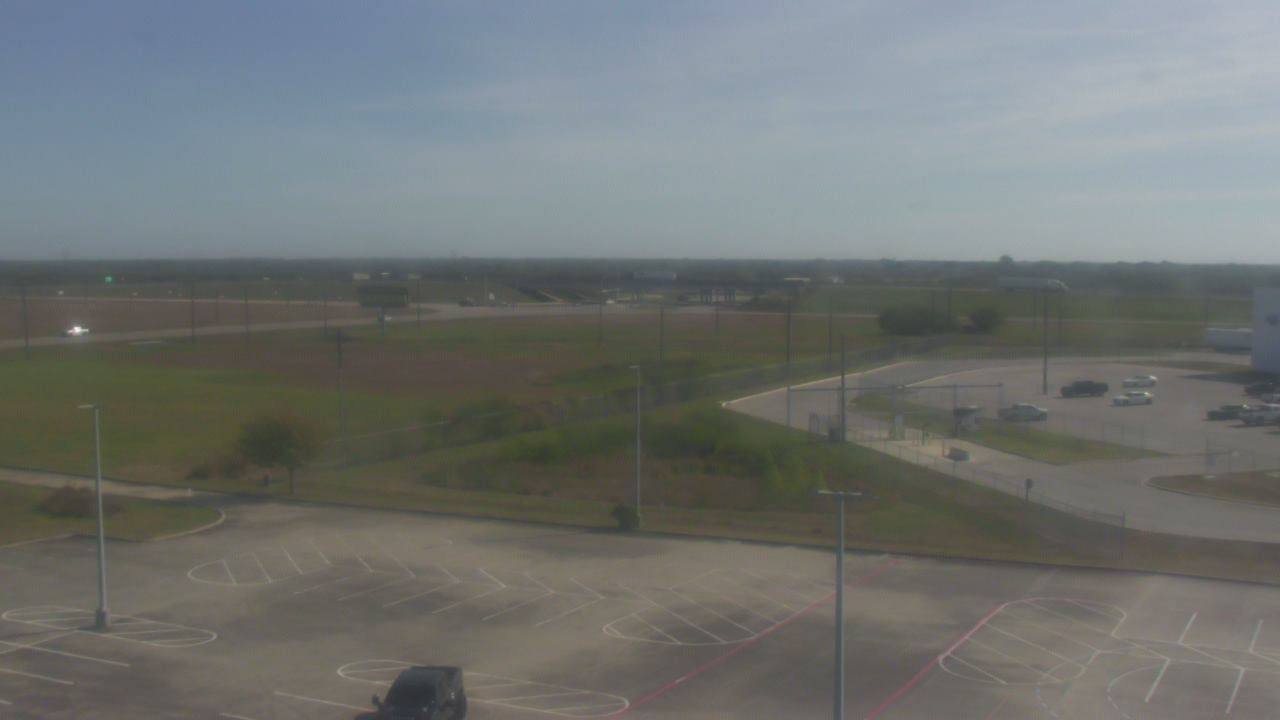 Thumbnail for current weather camera view from Victoria College Emerging Technology Complex in Victoria, Texas