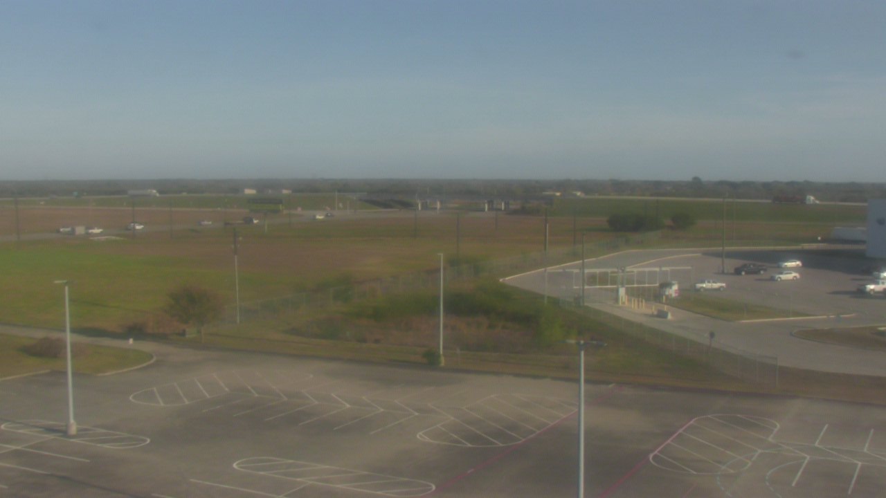 Thumbnail for current weather camera view from Victoria College Emerging Technology Complex in Victoria, Texas