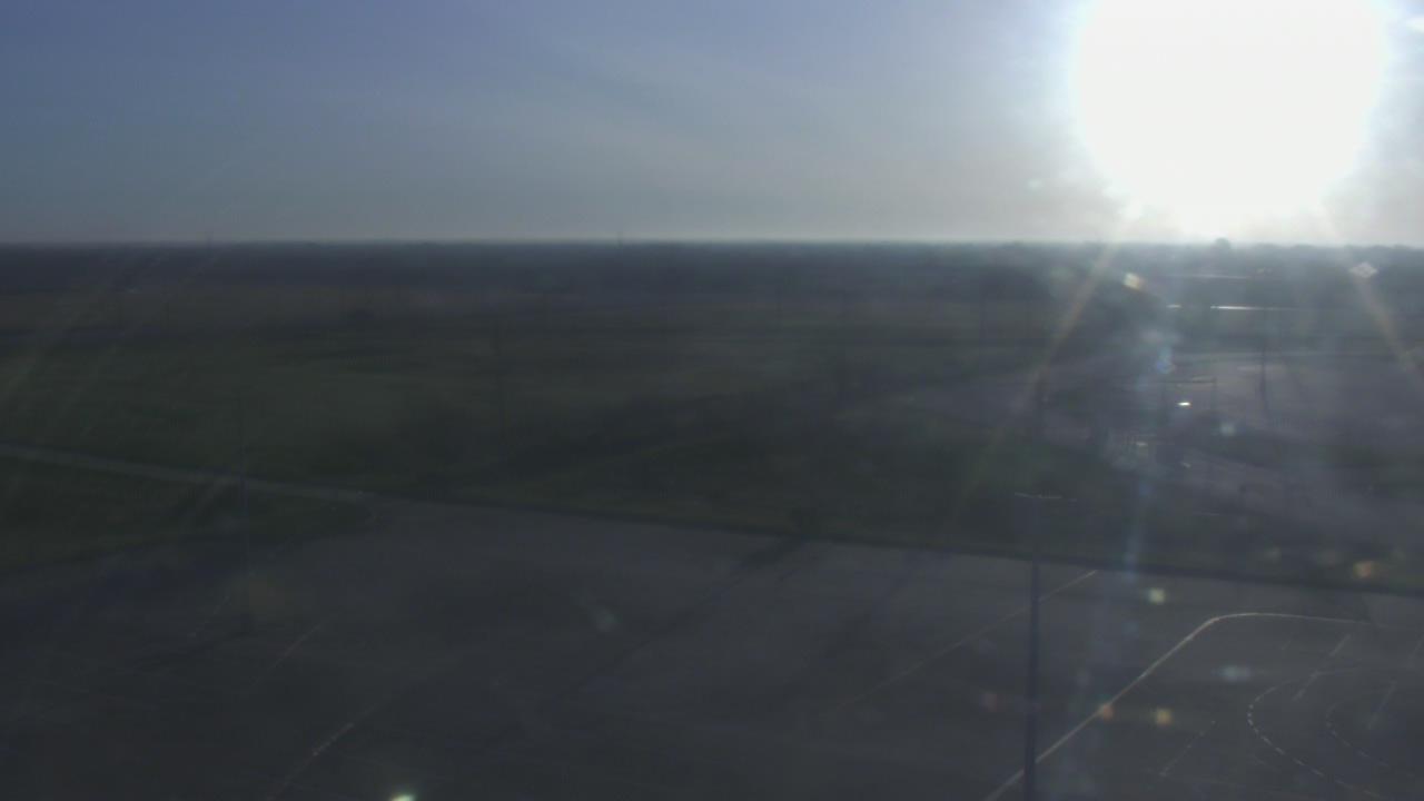 Thumbnail for current weather camera view from Victoria College Emerging Technology Complex in Victoria, Texas