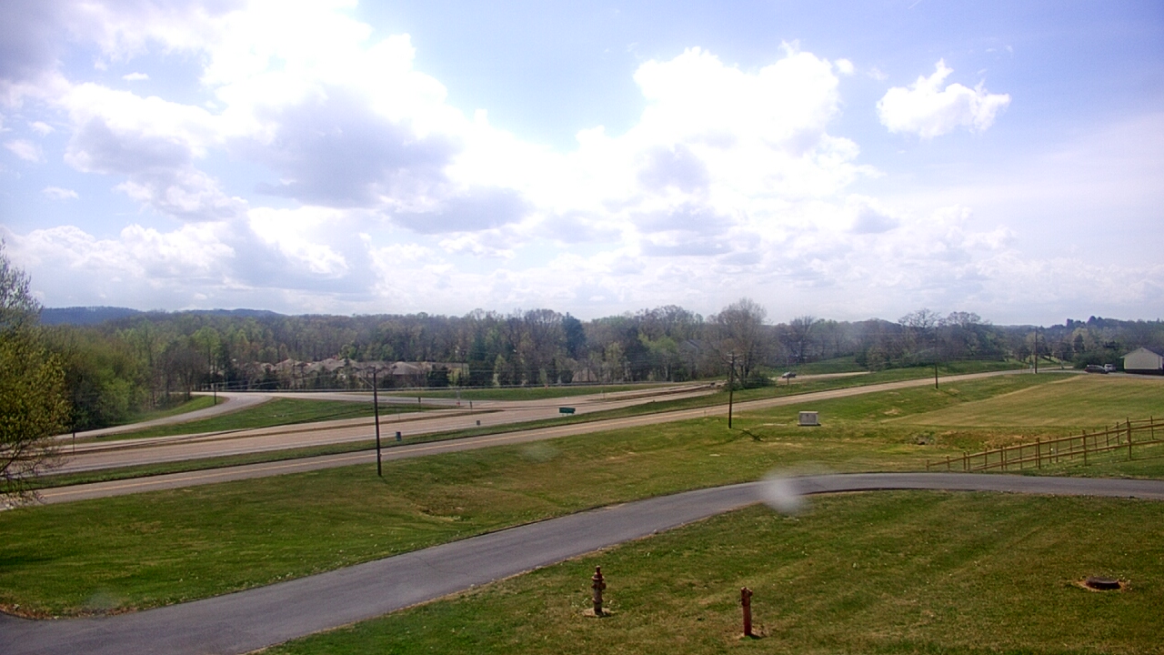 Thumbnail for current weather camera view from Volunteer High School in Church Hill, Tennessee