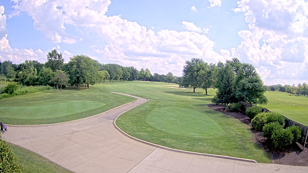 Thumbnail for current weather camera view from Village Links of Glen Ellyn in Glen Ellyn, Illinois