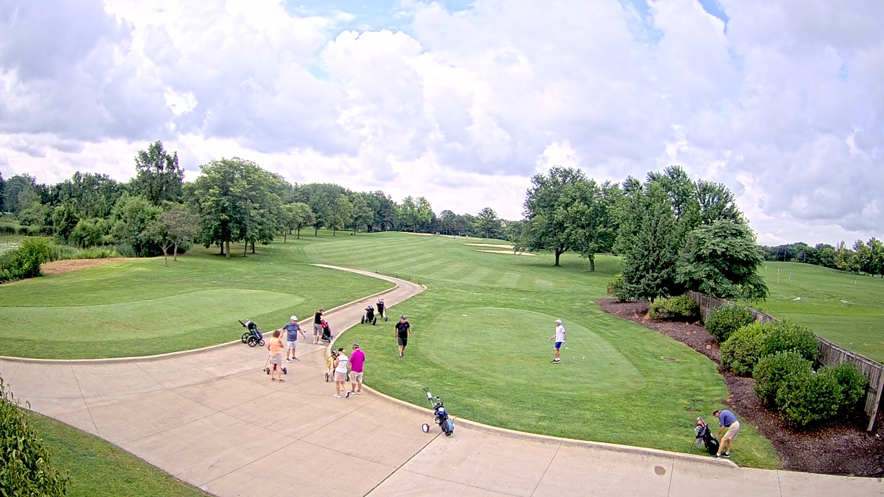 Thumbnail for current weather camera view from Village Links of Glen Ellyn in Glen Ellyn, Illinois