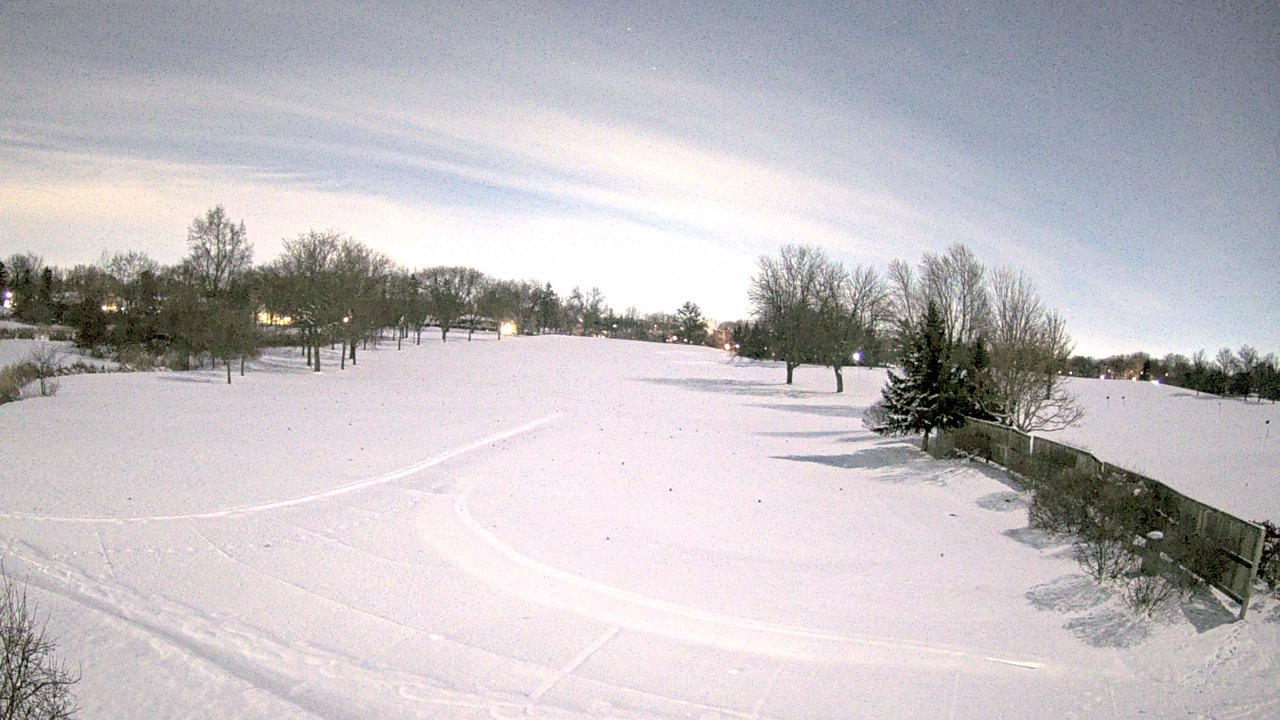 Thumbnail for current weather camera view from Village Links of Glen Ellyn in Glen Ellyn, Illinois