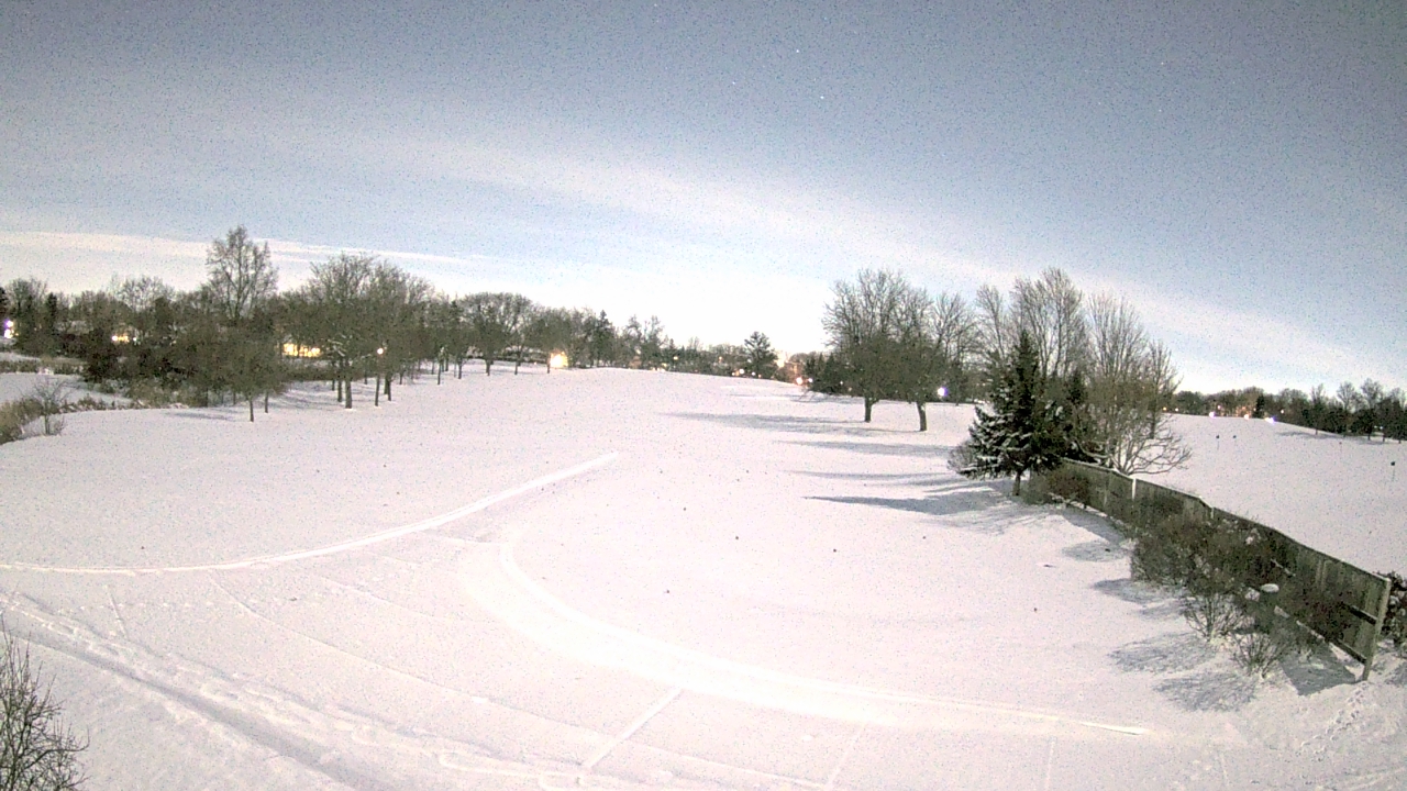 Thumbnail for current weather camera view from Village Links of Glen Ellyn in Glen Ellyn, Illinois