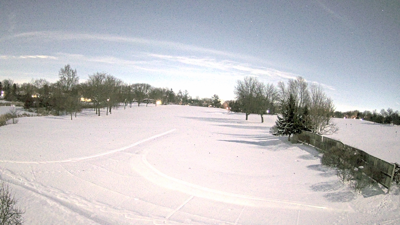 Thumbnail for current weather camera view from Village Links of Glen Ellyn in Glen Ellyn, Illinois