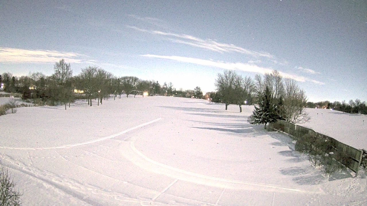 Thumbnail for current weather camera view from Village Links of Glen Ellyn in Glen Ellyn, Illinois