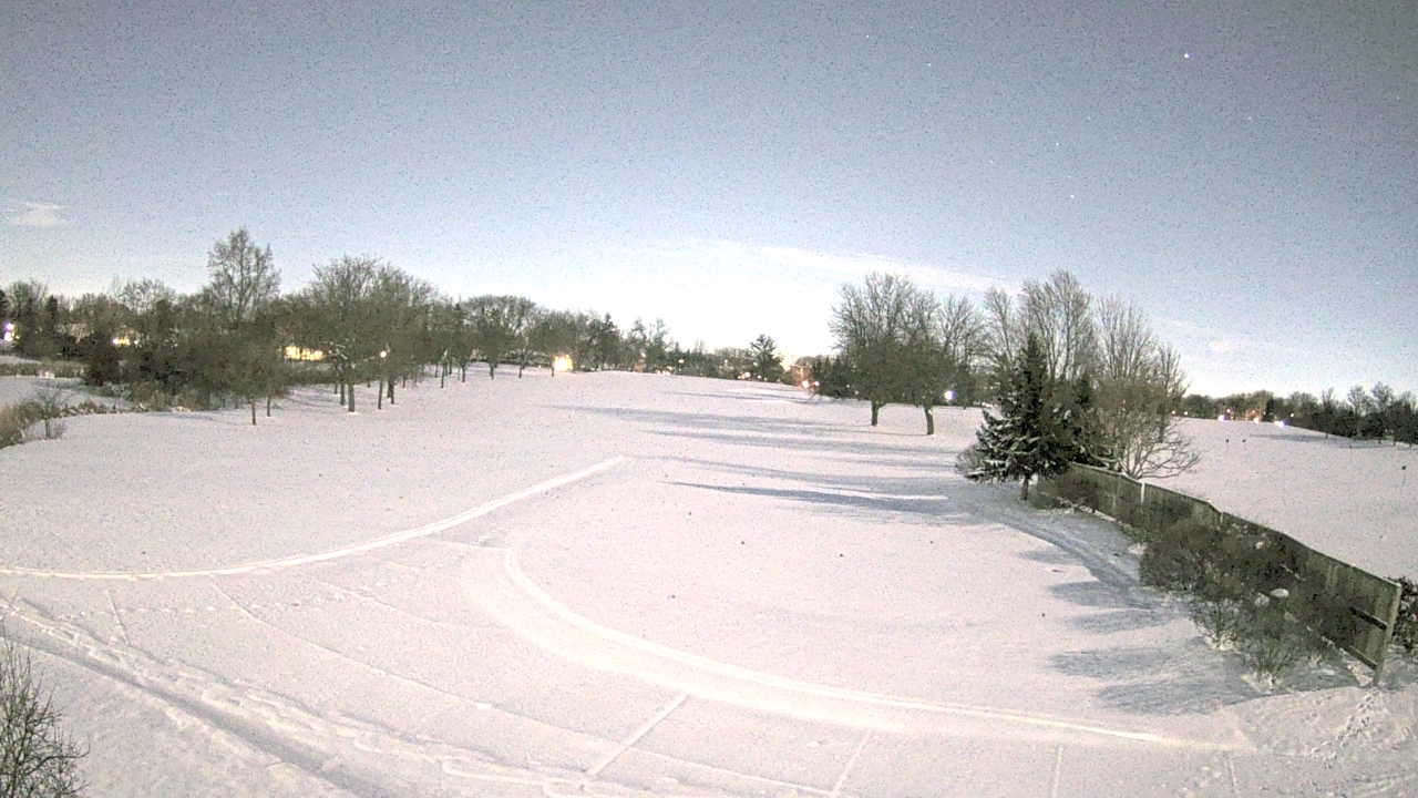 Thumbnail for current weather camera view from Village Links of Glen Ellyn in Glen Ellyn, Illinois