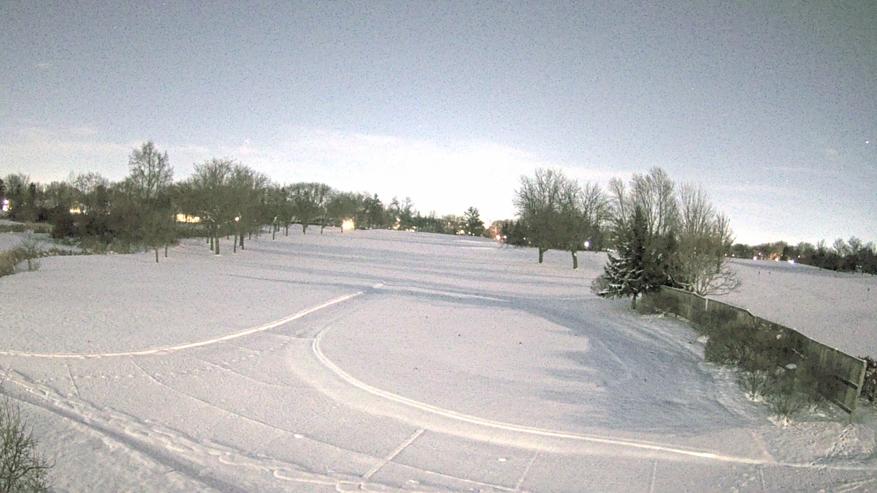 Thumbnail for current weather camera view from Village Links of Glen Ellyn in Glen Ellyn, Illinois