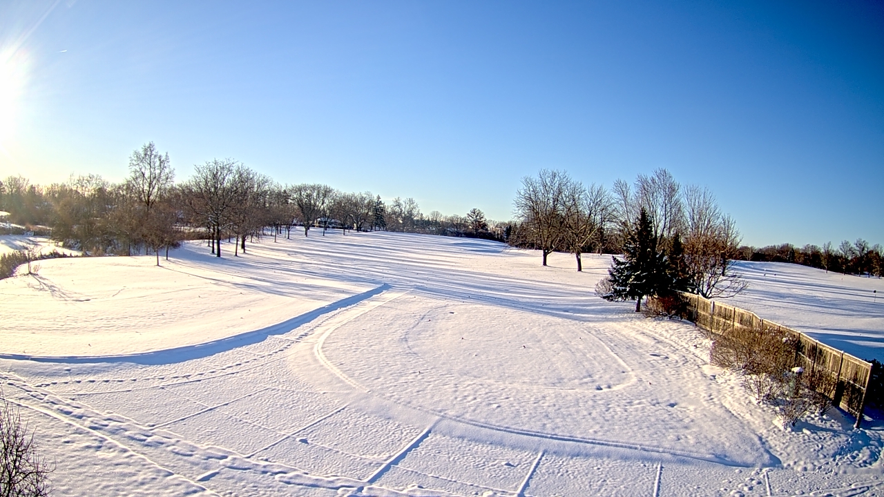 Thumbnail for current weather camera view from Village Links of Glen Ellyn in Glen Ellyn, Illinois