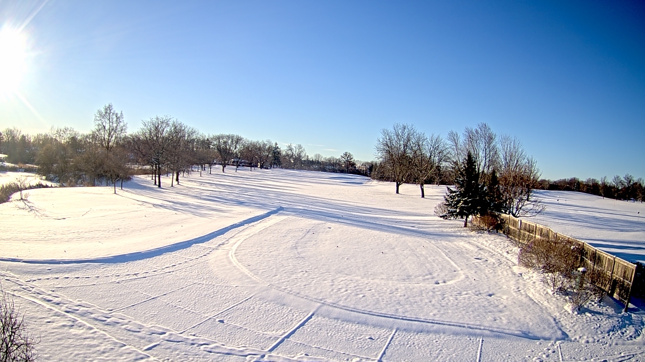 Thumbnail for current weather camera view from Village Links of Glen Ellyn in Glen Ellyn, Illinois