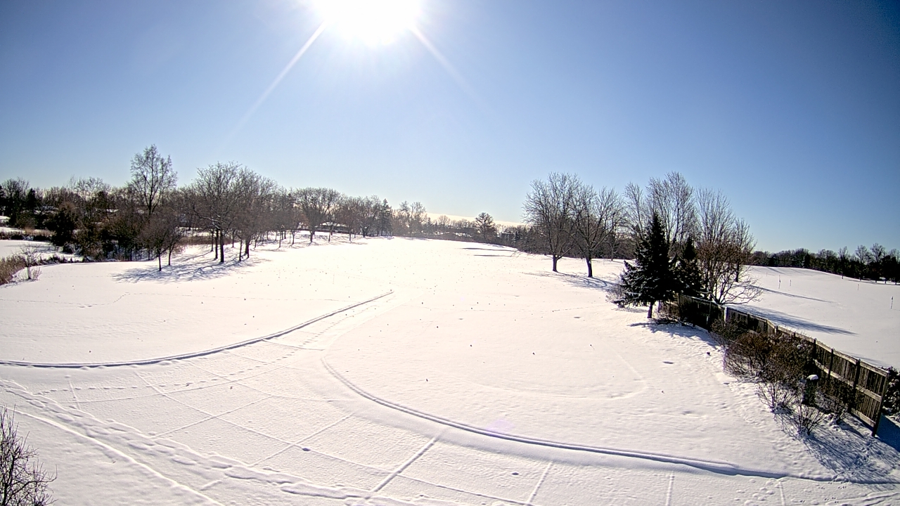 Thumbnail for current weather camera view from Village Links of Glen Ellyn in Glen Ellyn, Illinois