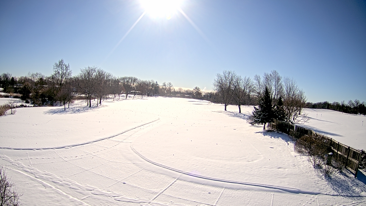 Thumbnail for current weather camera view from Village Links of Glen Ellyn in Glen Ellyn, Illinois
