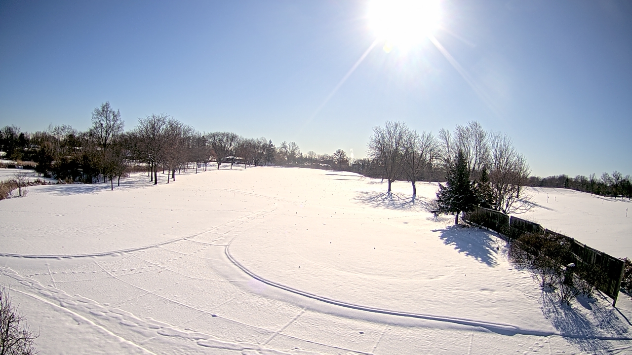 Thumbnail for current weather camera view from Village Links of Glen Ellyn in Glen Ellyn, Illinois