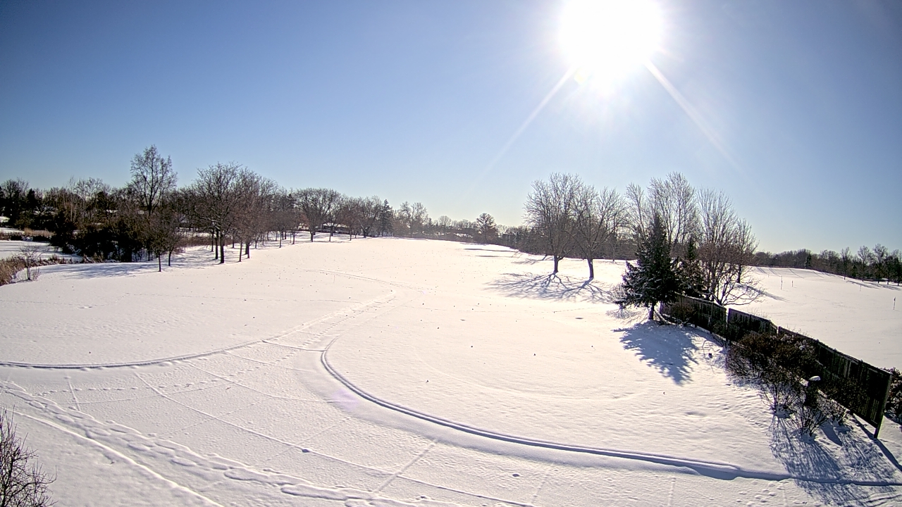 Thumbnail for current weather camera view from Village Links of Glen Ellyn in Glen Ellyn, Illinois
