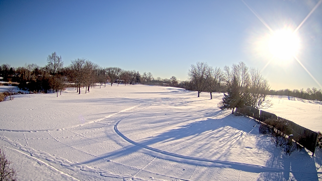 Thumbnail for current weather camera view from Village Links of Glen Ellyn in Glen Ellyn, Illinois