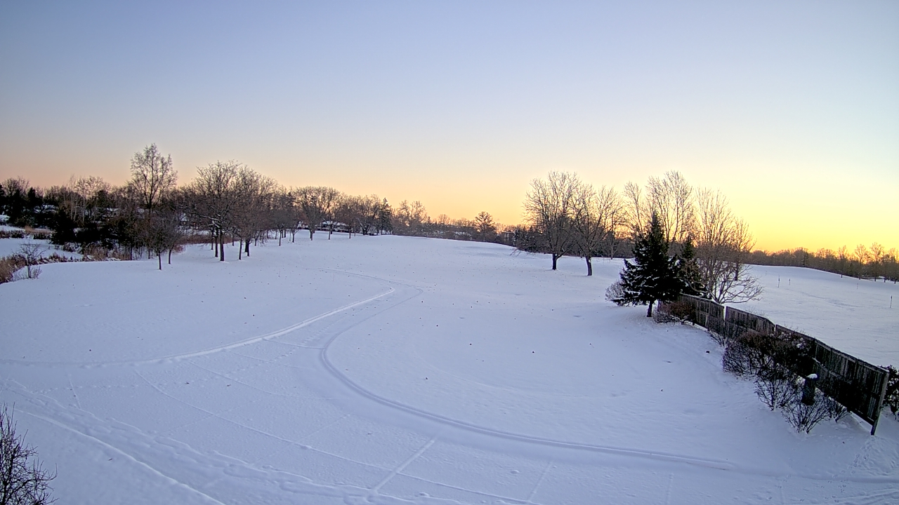 Thumbnail for current weather camera view from Village Links of Glen Ellyn in Glen Ellyn, Illinois