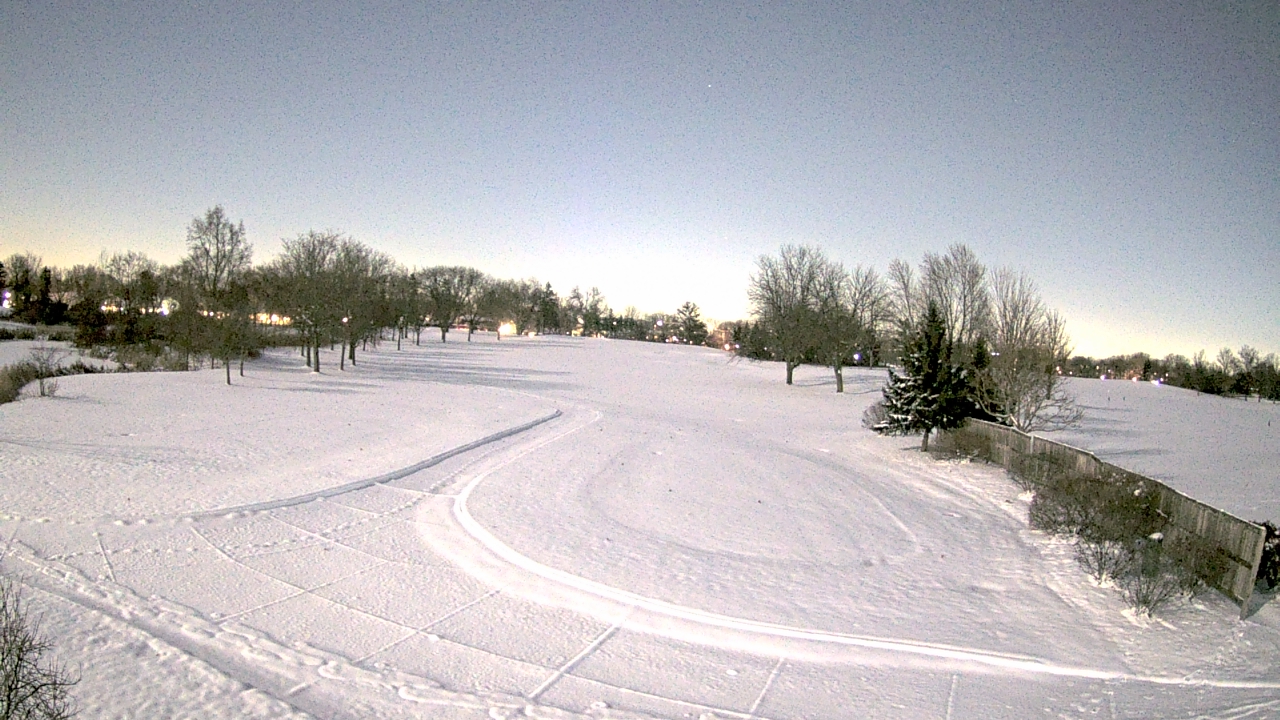 Thumbnail for current weather camera view from Village Links of Glen Ellyn in Glen Ellyn, Illinois