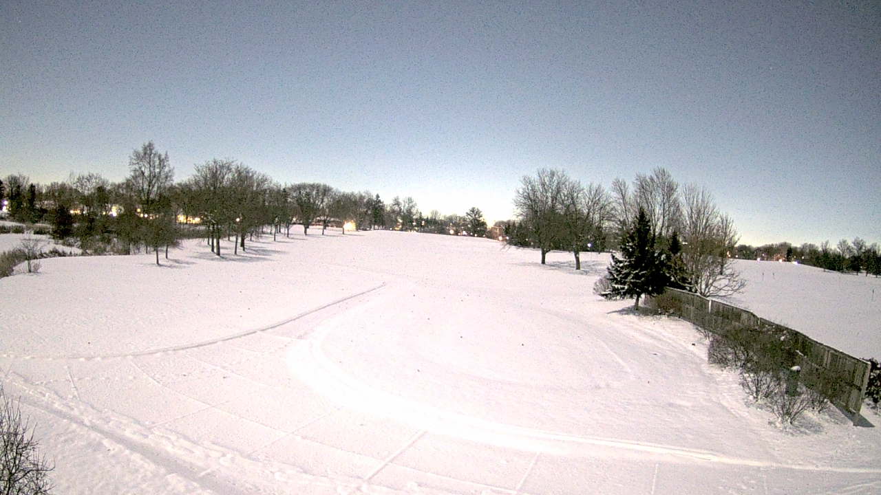 Thumbnail for current weather camera view from Village Links of Glen Ellyn in Glen Ellyn, Illinois