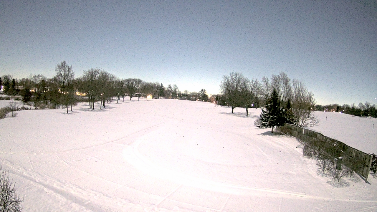 Thumbnail for current weather camera view from Village Links of Glen Ellyn in Glen Ellyn, Illinois
