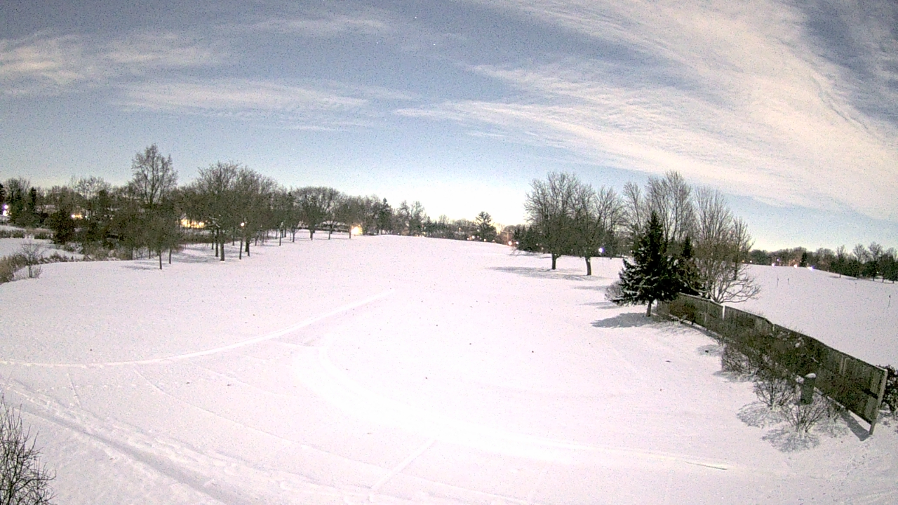 Thumbnail for current weather camera view from Village Links of Glen Ellyn in Glen Ellyn, Illinois