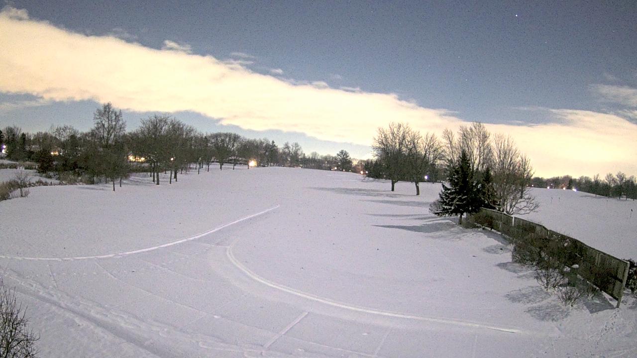 Thumbnail for current weather camera view from Village Links of Glen Ellyn in Glen Ellyn, Illinois