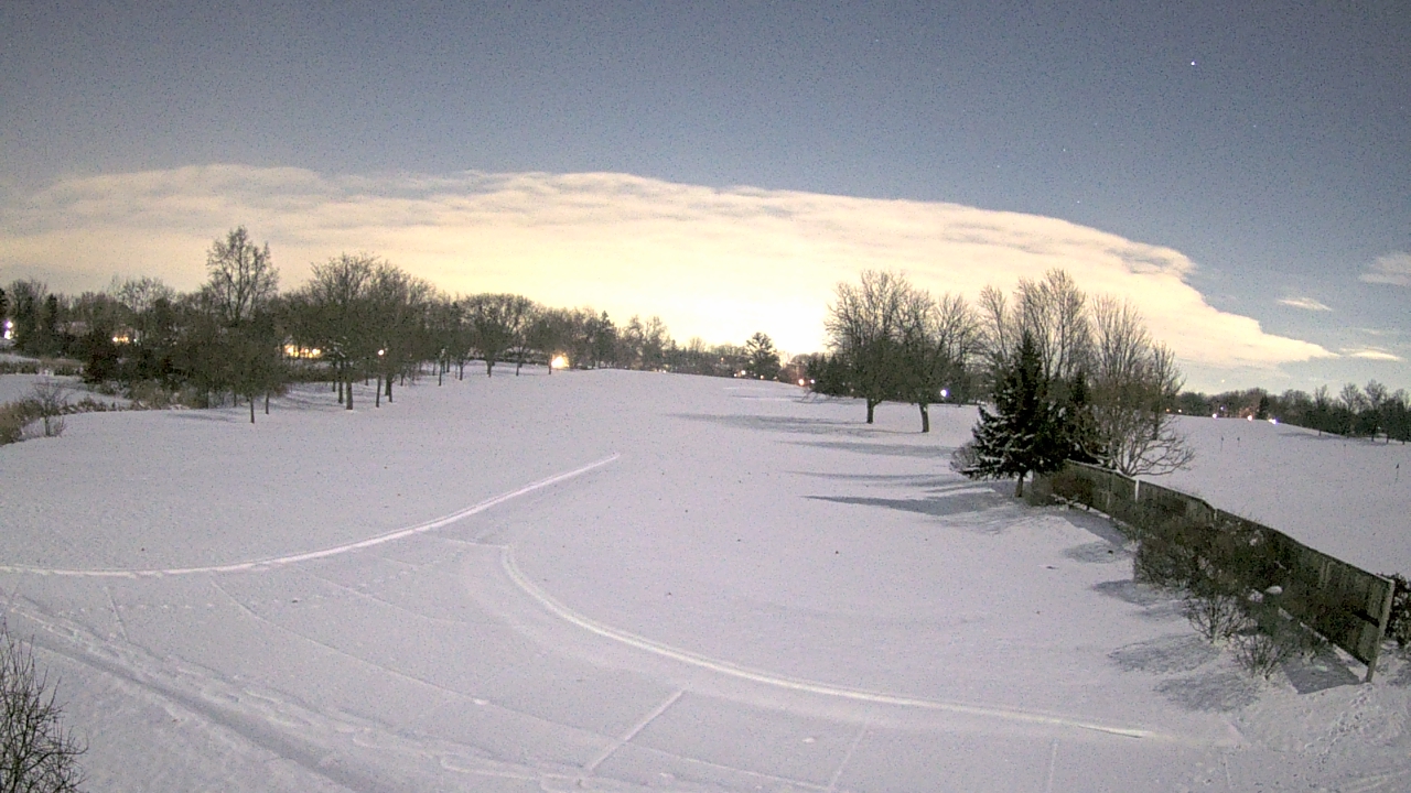 Thumbnail for current weather camera view from Village Links of Glen Ellyn in Glen Ellyn, Illinois