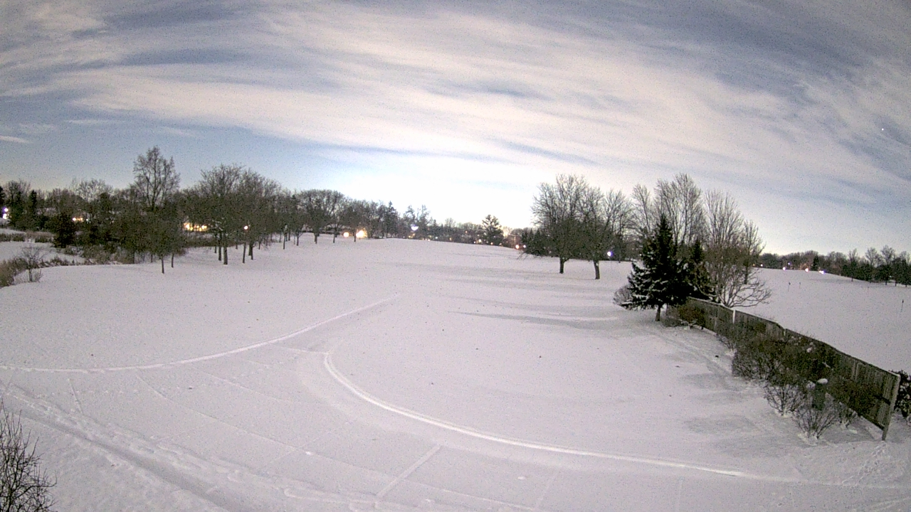 Thumbnail for current weather camera view from Village Links of Glen Ellyn in Glen Ellyn, Illinois