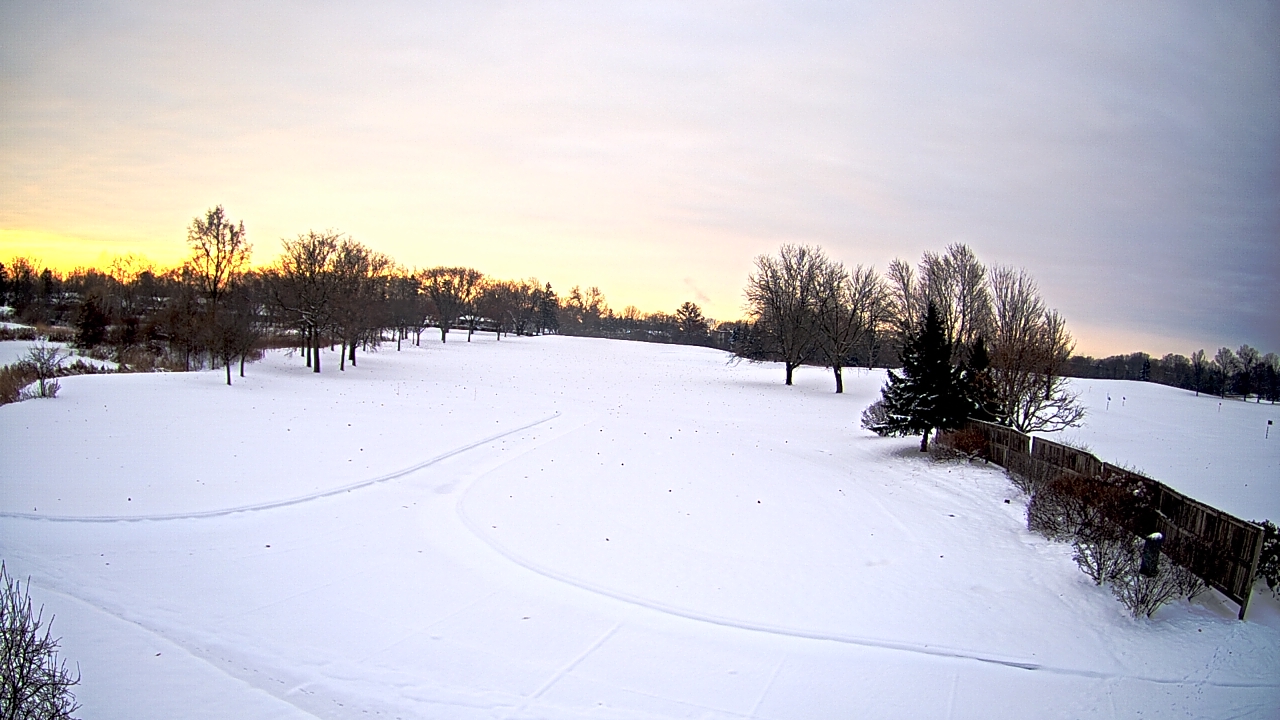 Thumbnail for current weather camera view from Village Links of Glen Ellyn in Glen Ellyn, Illinois