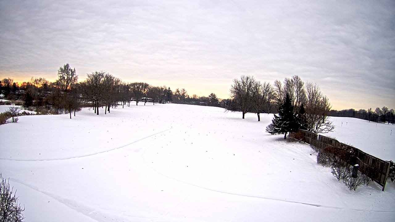 Thumbnail for current weather camera view from Village Links of Glen Ellyn in Glen Ellyn, Illinois