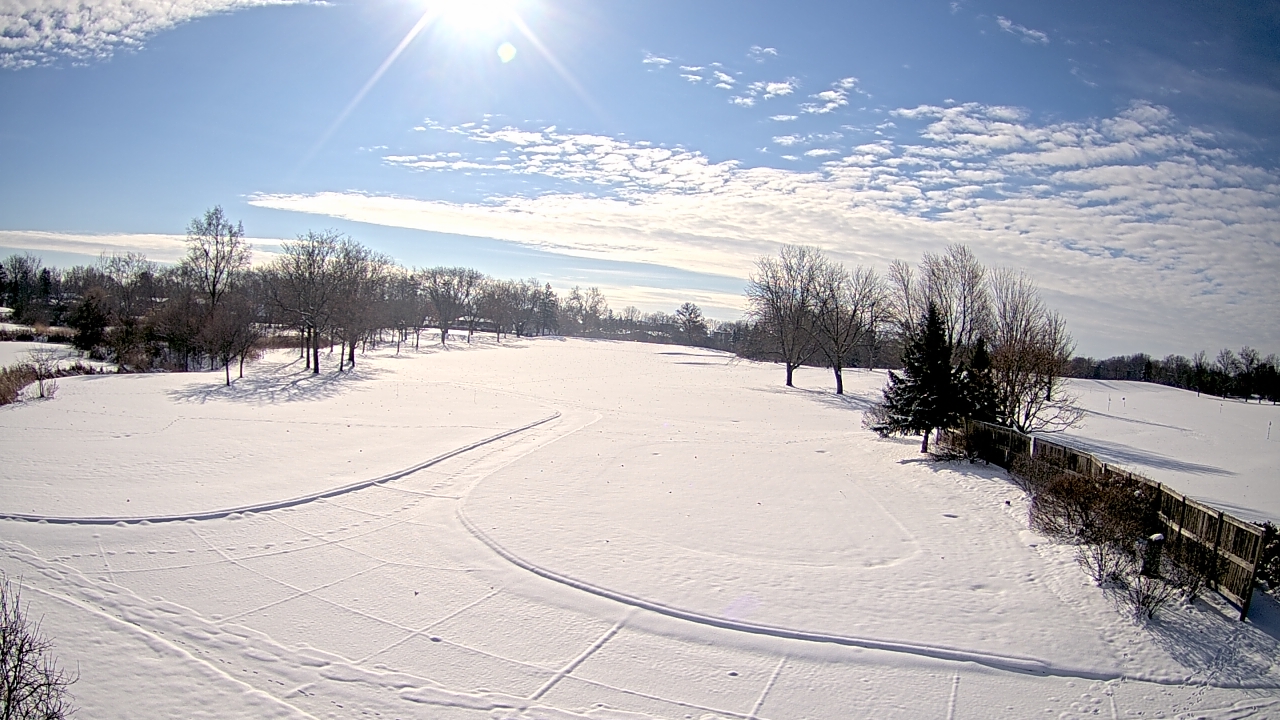 Thumbnail for current weather camera view from Village Links of Glen Ellyn in Glen Ellyn, Illinois