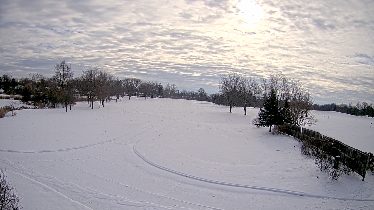 Thumbnail for current weather camera view from Village Links of Glen Ellyn in Glen Ellyn, Illinois