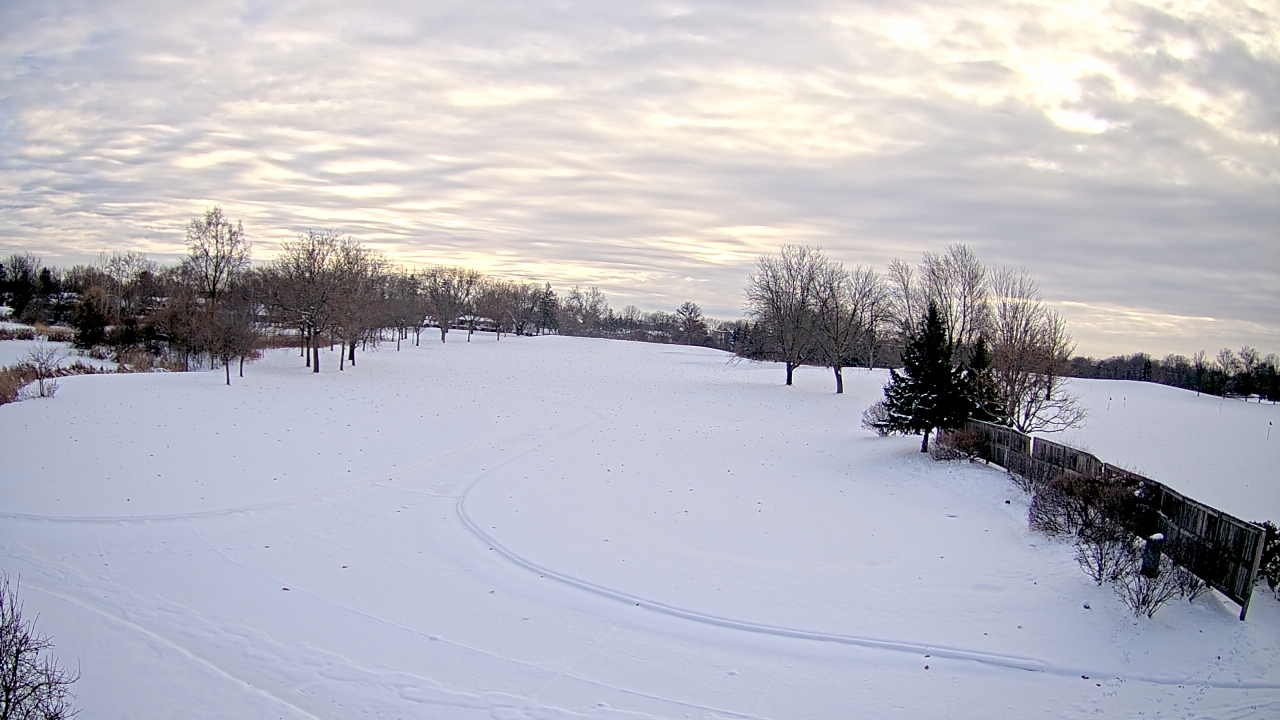 Thumbnail for current weather camera view from Village Links of Glen Ellyn in Glen Ellyn, Illinois
