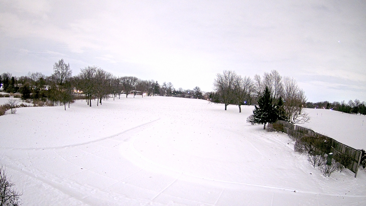 Thumbnail for current weather camera view from Village Links of Glen Ellyn in Glen Ellyn, Illinois