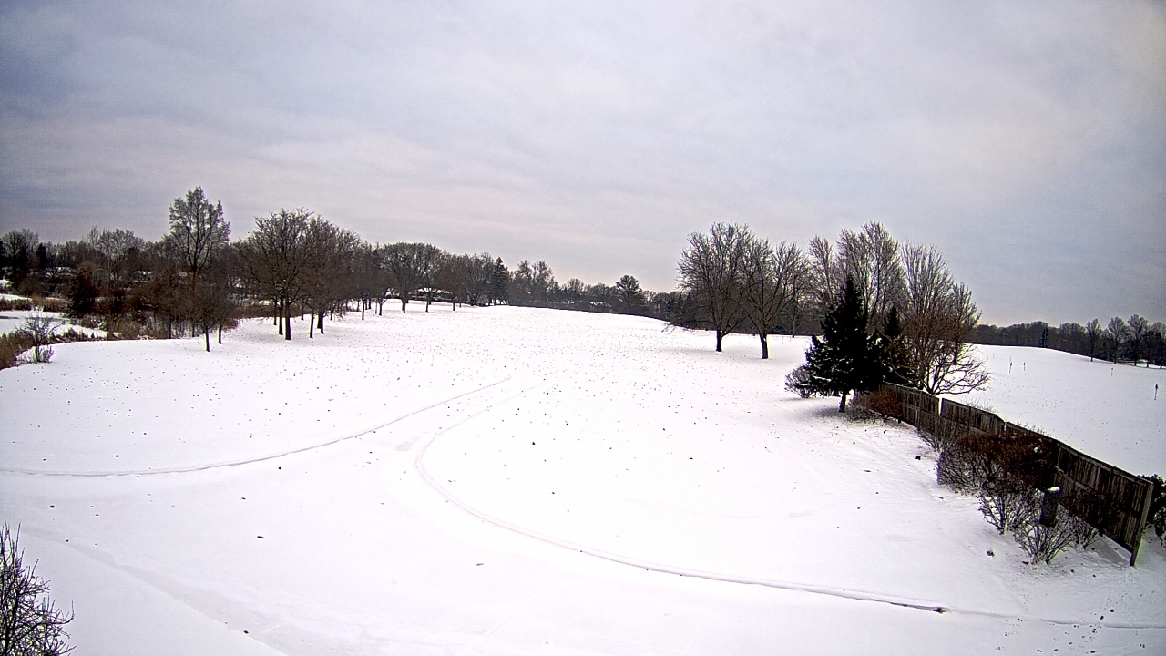 Thumbnail for current weather camera view from Village Links of Glen Ellyn in Glen Ellyn, Illinois