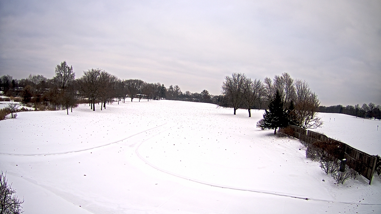Thumbnail for current weather camera view from Village Links of Glen Ellyn in Glen Ellyn, Illinois