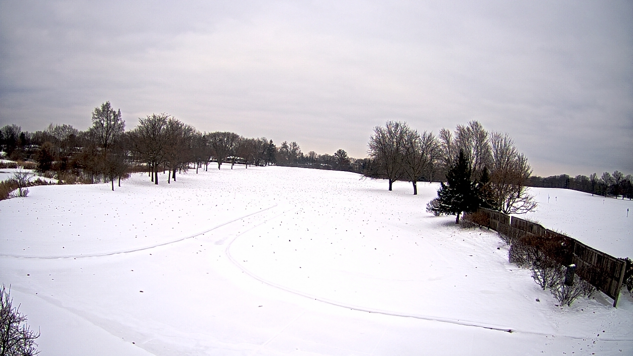Thumbnail for current weather camera view from Village Links of Glen Ellyn in Glen Ellyn, Illinois