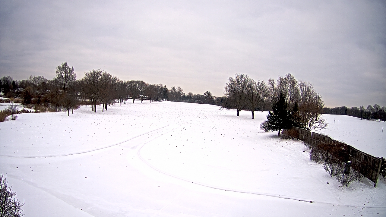 Thumbnail for current weather camera view from Village Links of Glen Ellyn in Glen Ellyn, Illinois