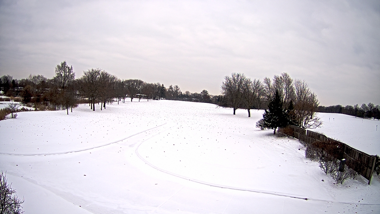 Thumbnail for current weather camera view from Village Links of Glen Ellyn in Glen Ellyn, Illinois