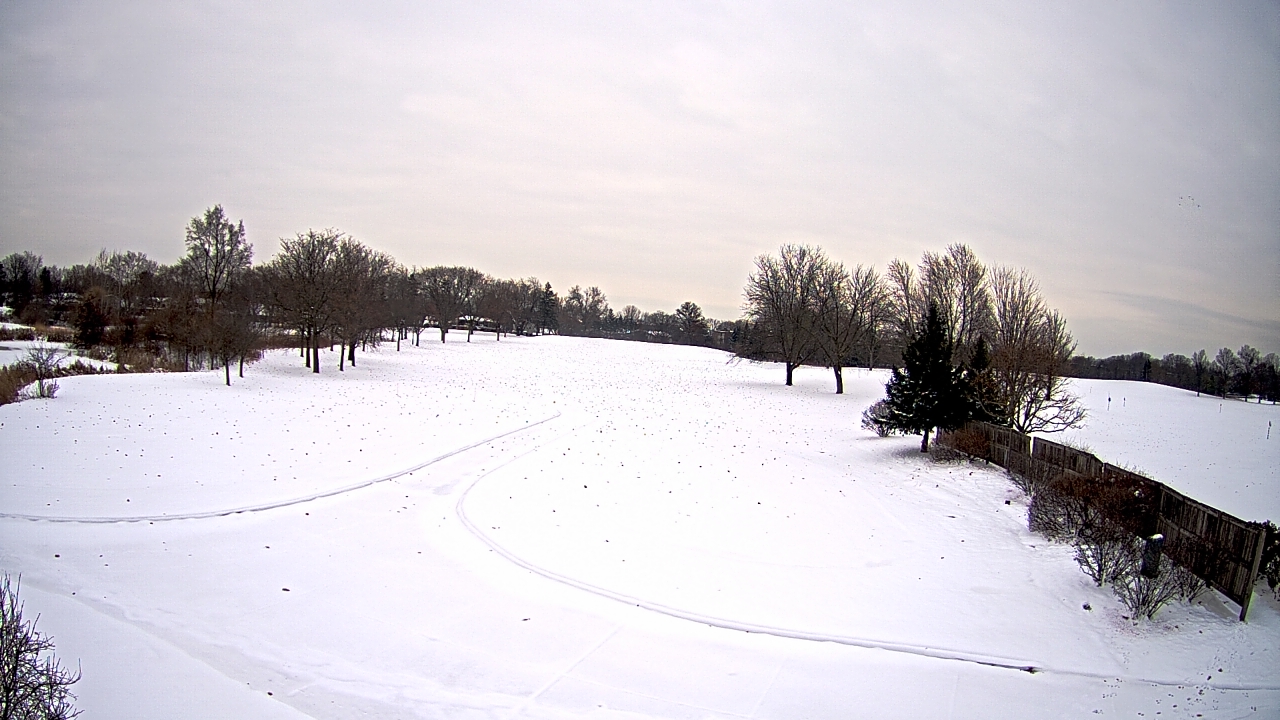 Thumbnail for current weather camera view from Village Links of Glen Ellyn in Glen Ellyn, Illinois