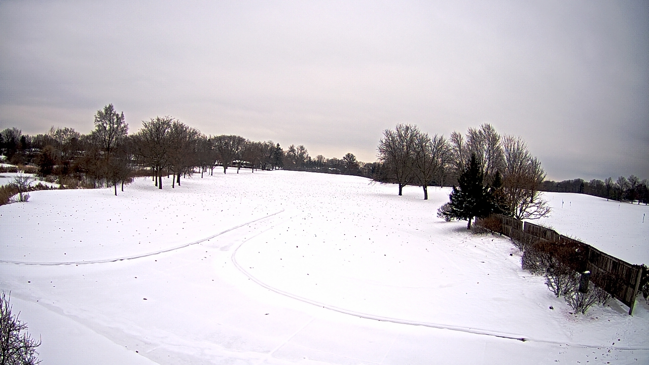 Thumbnail for current weather camera view from Village Links of Glen Ellyn in Glen Ellyn, Illinois