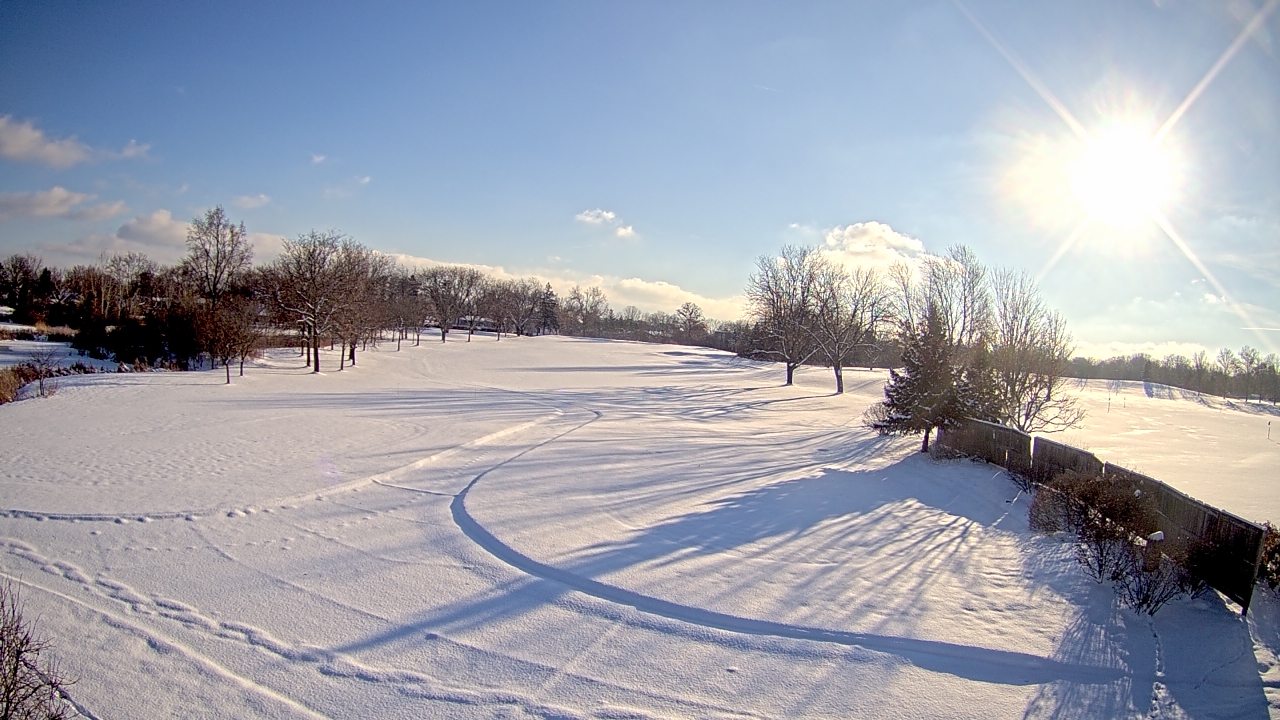 Thumbnail for current weather camera view from Village Links of Glen Ellyn in Glen Ellyn, Illinois