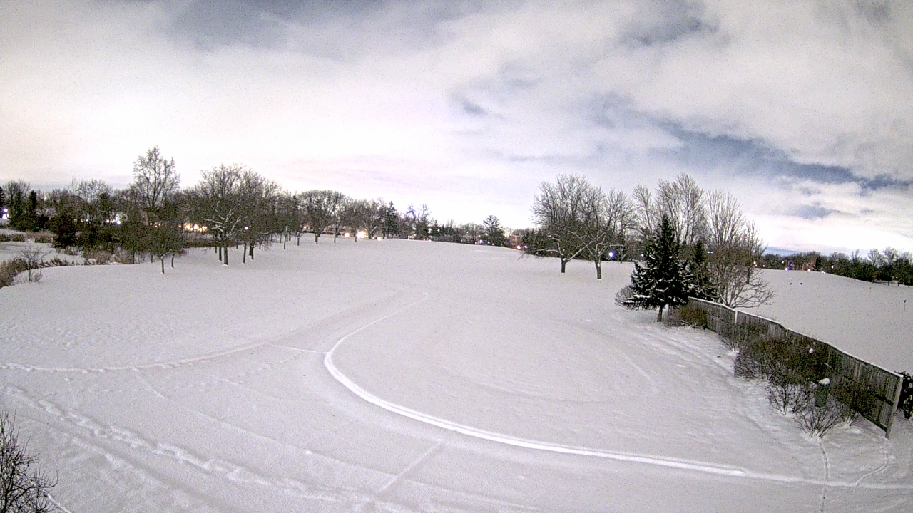 Thumbnail for current weather camera view from Village Links of Glen Ellyn in Glen Ellyn, Illinois